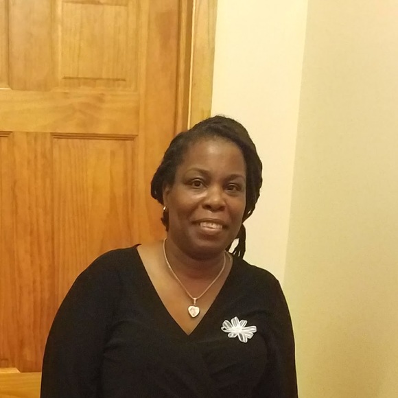 Meet your Posher, Kathleen - Picture 1 of 1